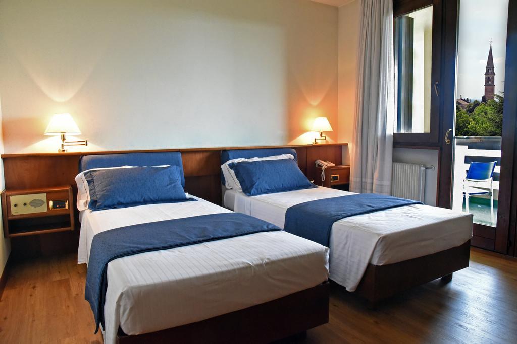 Hotel Bellavista Montebelluna Εξωτερικό φωτογραφία